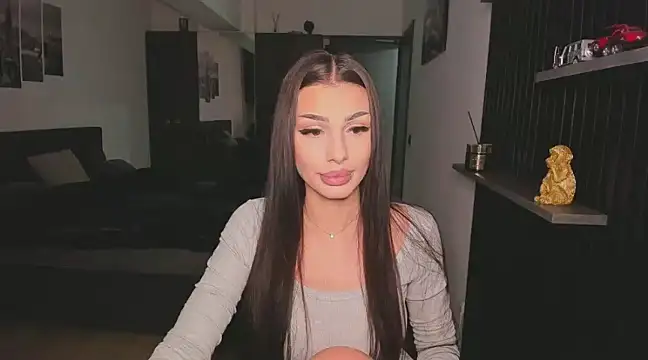 Snapshot of HelenShawn chatting on 01-23-25, 10:33 HelenShawn online show from 01-23-25, 10:33