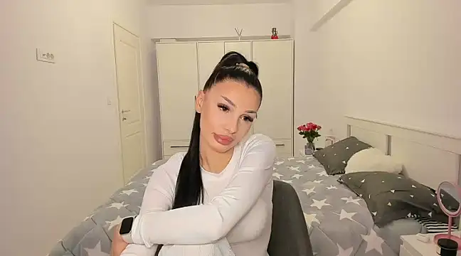 Snapshot of HelenShawn chatting on 03-02-25, 07:45 HelenShawn online show from 03-02-25, 07:45