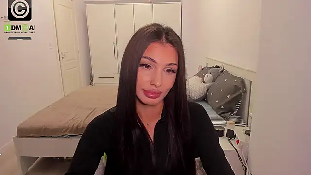 Snapshot of HelenShawn chatting on 09-11-25, 08:20 HelenShawn online show from 09-11-25, 08:20