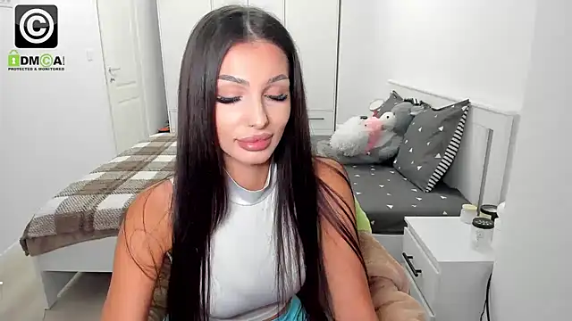 Snapshot of HelenShawn chatting on 11-28-25, 09:17 HelenShawn online show from 11-28-25, 09:17