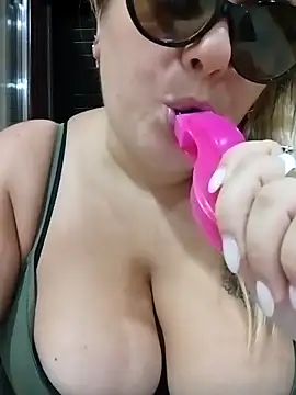 topina8 online show from 09-23-25, 08:45