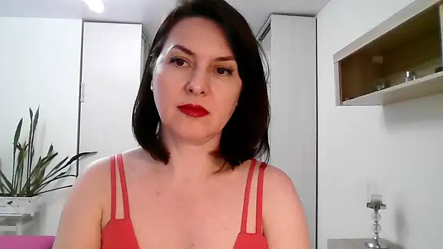 Victoria Glam online show from 04-22-26, 05:14