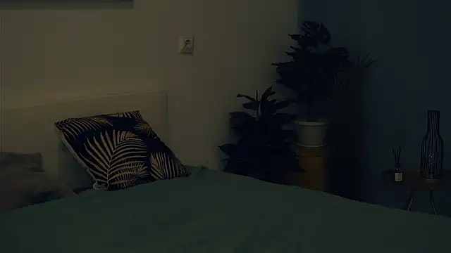 VeronaCritchlow online show from 02-08-25, 10:18