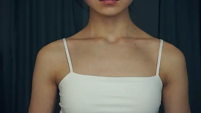 VeronaCritchlow online show from 03-05-25, 07:38