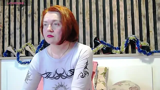 Snapshot of Alis_Lovi chatting on 01-12-26, 11:15 Alis Lovi online show from 01-12-26, 11:15