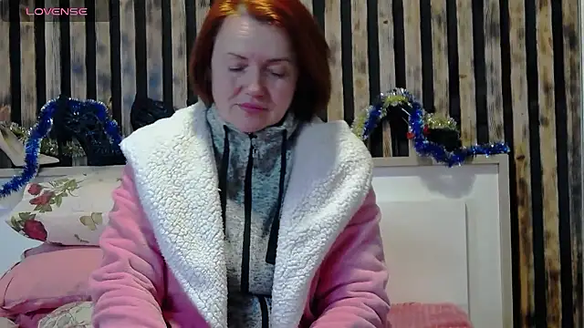 Snapshot of Alis_Lovi chatting on 01-17-26, 11:26 Alis Lovi online show from 01-17-26, 11:26