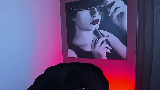 QueenOfHaze online show from 11-21-25, 03:22