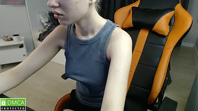 crystalyss online show from 02-17-25, 11:42