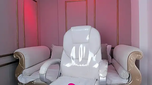 ZoeySnow online show from 12-16-25, 12:21