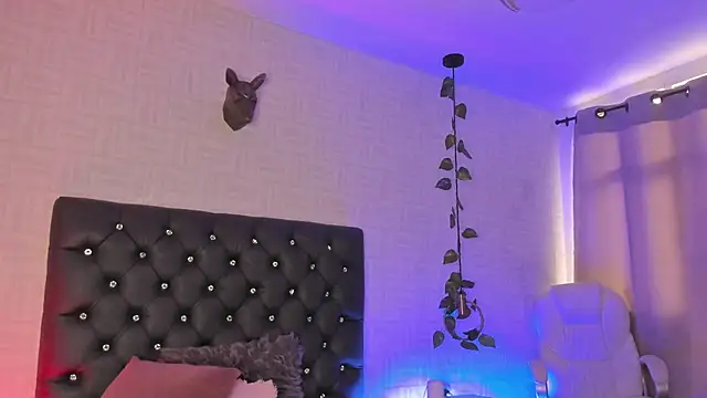 Snapshot of Hannah_Jonhson chatting on 01-29-25, 06:39 Hannah Jonhson online show from 01-29-25, 06:39