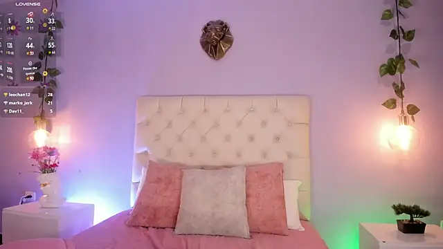 Snapshot of Hannah_Jonhson chatting on 03-15-25, 07:20 Hannah Jonhson online show from 03-15-25, 07:20