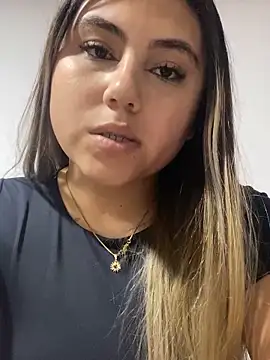 Snapshot of MeganCrow chatting on 09-26-25, 10:03 MeganCrow online show from 09-26-25, 10:03