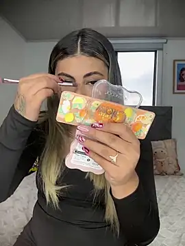 MeganCrow online show from 12-18-25, 09:43