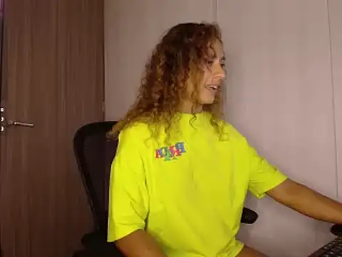 Zoedaniels online show from 02-18-25, 07:21