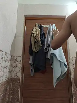 Snapshot of randit7 chatting on 11-17-25, 03:45 randit7 online show from 11-17-25, 03:45