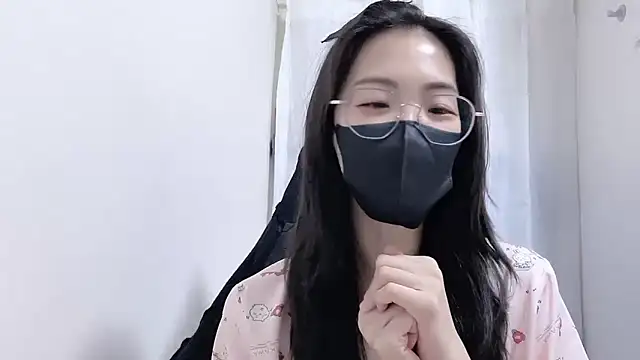 Snapshot of Chu1314 chatting on 11-06-25, 03:02 Chu1314 online show from 11-06-25, 03:02