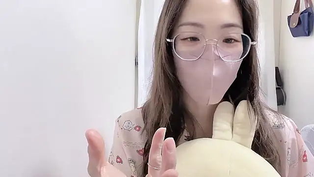 Snapshot of Chu1314 chatting on 12-20-25, 03:19 Chu1314 online show from 12-20-25, 03:19