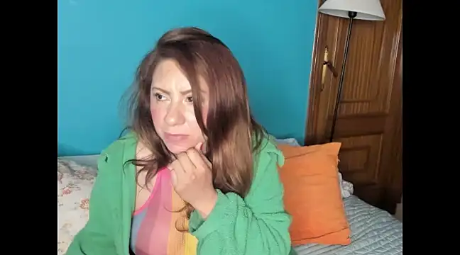 Snapshot of Anur-77 chatting on 03-05-25, 11:27 Anur-77 online show from 03-05-25, 11:27