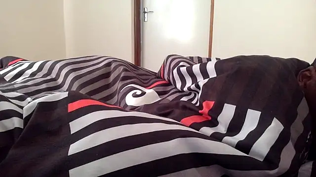 Snapshot of babyboy_tee chatting on 05-07-26, 05:13 babyboy tee online show from 05-07-26, 05:13