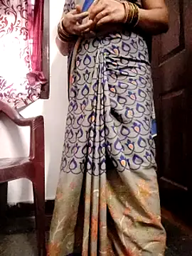 Snapshot of laxmitelugu78 chatting on 03-06-25, 06:30 laxmitelugu78 online show from 03-06-25, 06:30