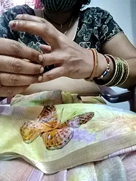 Snapshot of laxmitelugu78 chatting on 03-11-25, 08:41 laxmitelugu78 online show from 03-11-25, 08:41