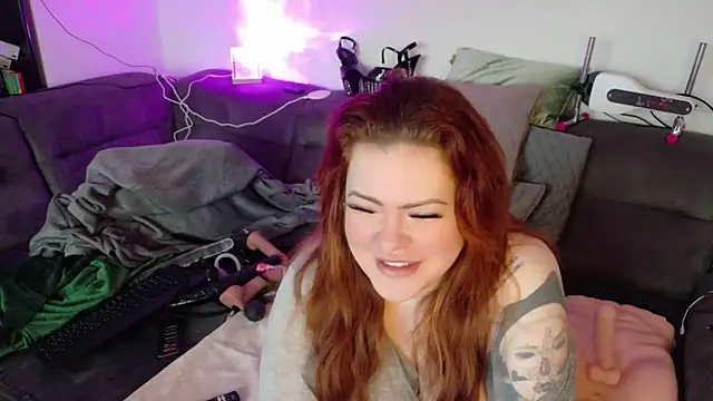 Snapshot of AnastasiaCumowa chatting on 11-29-25, 09:01 AnastasiaCumowa online show from 11-29-25, 09:01