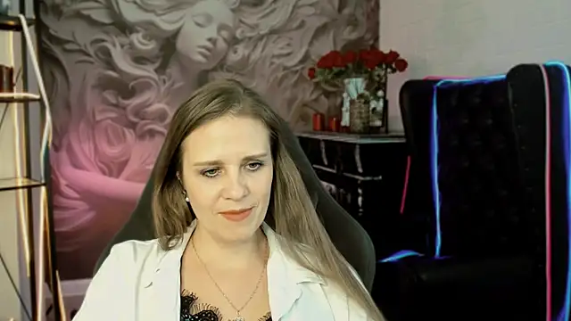 EmiliaBedy online show from 02-15-25, 03:17