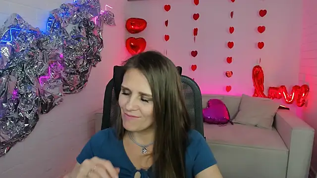 EmiliaBedy online show from 03-18-25, 03:31