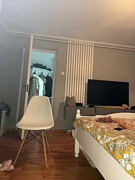 bunnythetailor online show from 02-02-25, 03:28