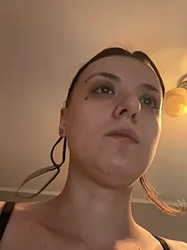 bunnythetailor online show from 02-02-25, 07:14