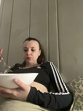 bunnythetailor online show from 05-19-26, 06:03