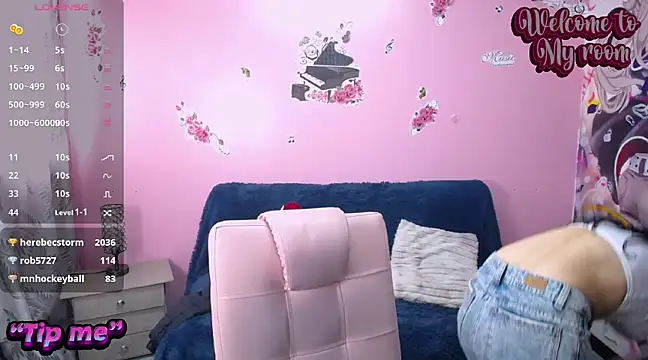 Snapshot of Sofii_cutee chatting on 01-25-25, 06:35 Sofii cutee online show from 01-25-25, 06:35