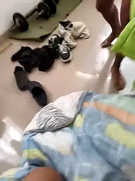 Nikki and Mayk online show from 10-17-25, 05:26