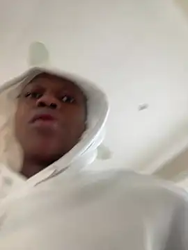 Boneca25 online show from 03-03-25, 02:15