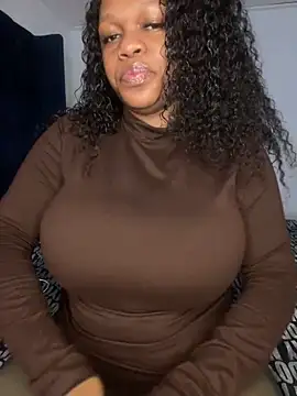 Boneca25 online show from 11-11-25, 06:02