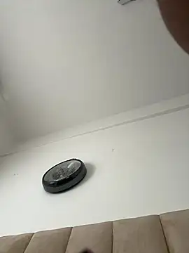 Boneca25 online show from 03-31-26, 08:48