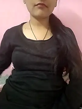 Snapshot of Tanu-00 chatting on 12-15-25, 03:05 Tanu-00 online show from 12-15-25, 03:05