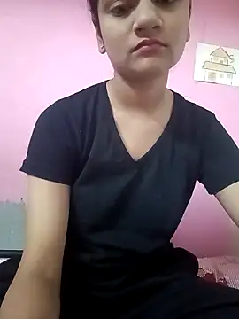 Snapshot of Tanu-00 chatting on 12-23-25, 04:43 Tanu-00 online show from 12-23-25, 04:43