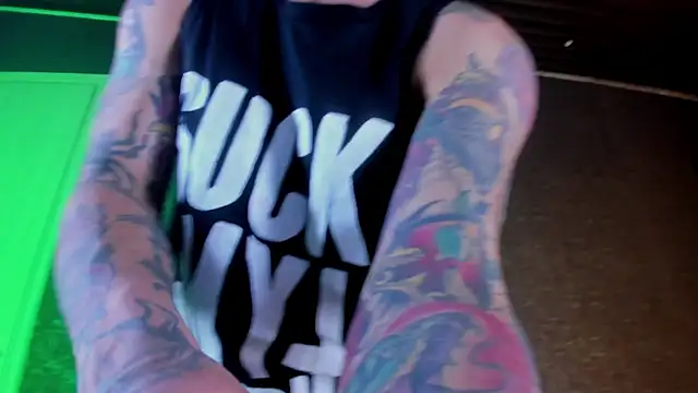 Snapshot of kaletattoo chatting on 03-16-25, 09:58 kaletattoo online show from 03-16-25, 09:58