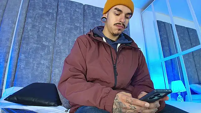 Snapshot of kaletattoo chatting on 10-02-25, 11:06 kaletattoo online show from 10-02-25, 11:06