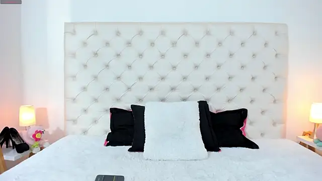 esmeralda06 online show from 03-21-25, 12:06