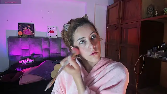 Isangel  online show from 10-06-25, 06:11