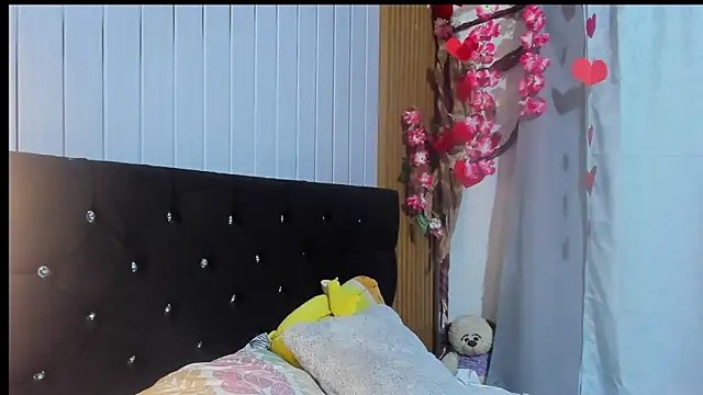 vicky  skinny 1 online show from 02-25-25, 11:52