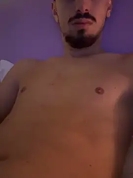 Snapshot of Napoletanobono10 chatting on 03-04-26, 04:24 Napoletanobono10 online show from 03-04-26, 04:24