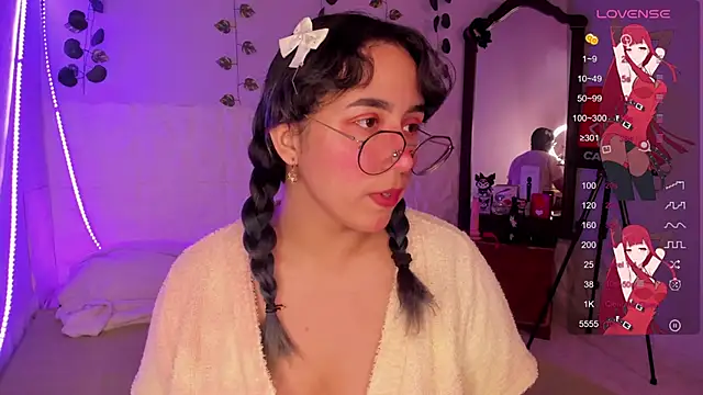 Snapshot of Ludovica6669 chatting on 02-19-25, 07:16 Ludovica6669 online show from 02-19-25, 07:16