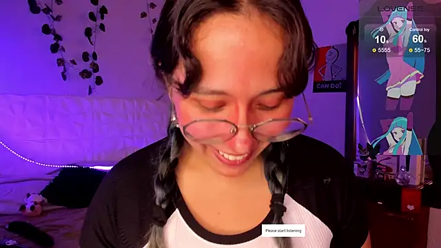 Snapshot of Ludovica6669 chatting on 03-20-25, 10:18 Ludovica6669 online show from 03-20-25, 10:18