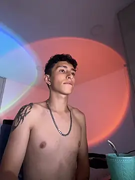 Snapshot of iKrofur chatting on 02-04-25, 02:17 iKrofur online show from 02-04-25, 02:17