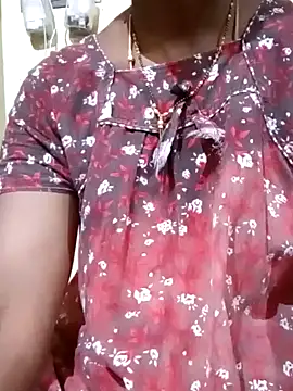 Snapshot of TeluguammayiMahi chatting on 02-12-25, 04:54 TeluguammayiMahi online show from 02-12-25, 04:54