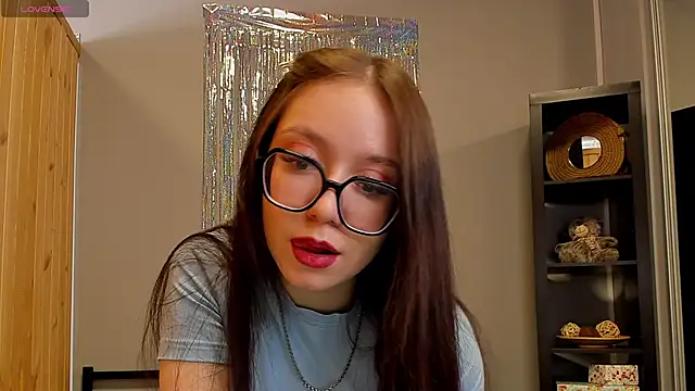 Alikka Shykitty online show from 03-21-25, 06:49