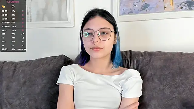 Snapshot of DarelleFare chatting on 02-18-25, 11:11 DarelleFare online show from 02-18-25, 11:11